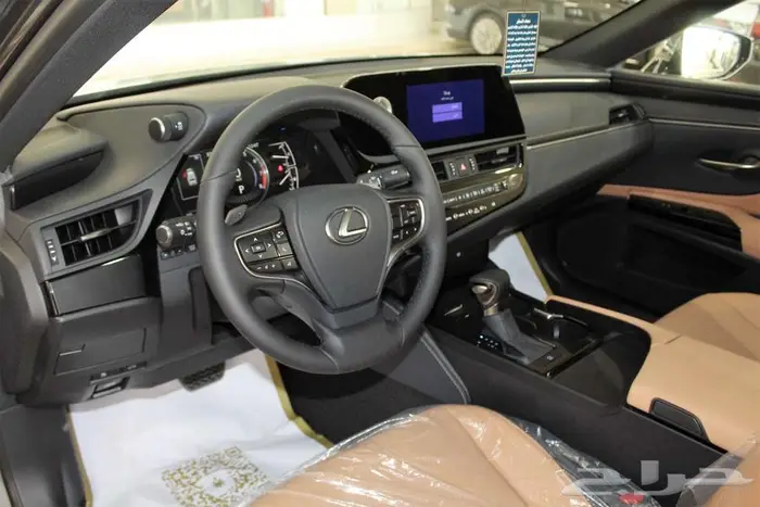 لكزس - ES250 AA -خليجي-2025-جناح-تشغيل عن بعد-ازياق جانبيه 10