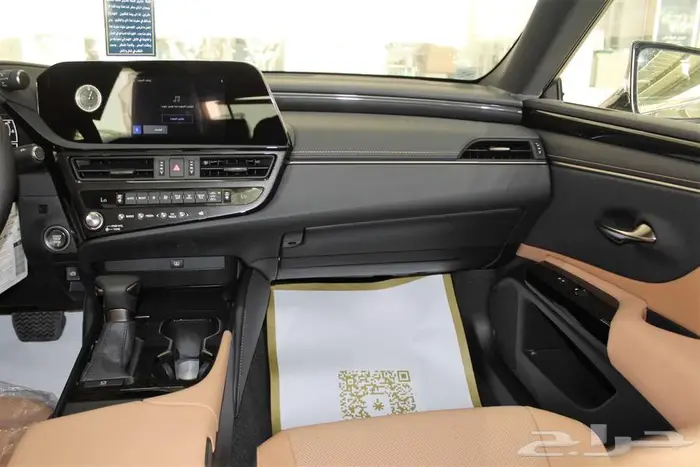 لكزس - ES250 AA -خليجي-2025-جناح-تشغيل عن بعد-ازياق جانبيه 19