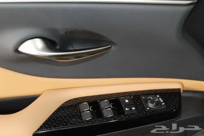 لكزس - ES250 AA -خليجي-2025-جناح-تشغيل عن بعد-ازياق جانبيه 20