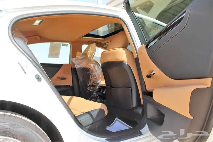 لكزس - ES300 Ah هايبرد - 2025 - خليجي 7