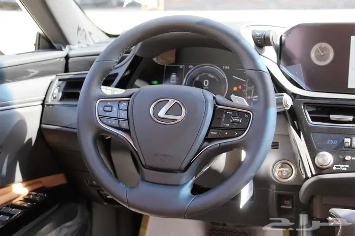 لكزس - ES300 Ah هايبرد - 2025 - خليجي 16