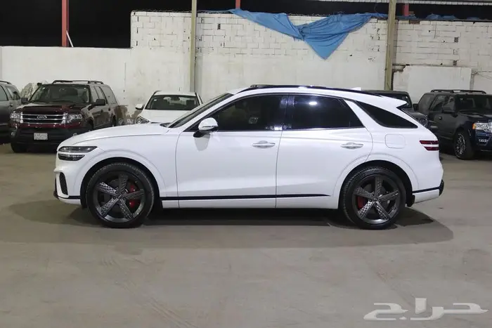 هيونداي جنسس GV70 فل كامل رويال 2024 3