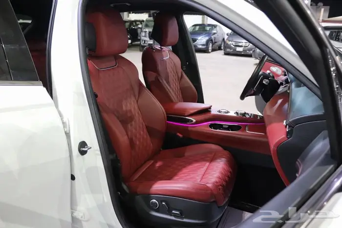 هيونداي جنسس GV70 فل كامل رويال 2024 15