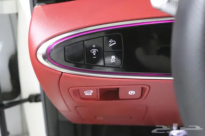 هيونداي جنسس GV70 فل كامل رويال 2024 26