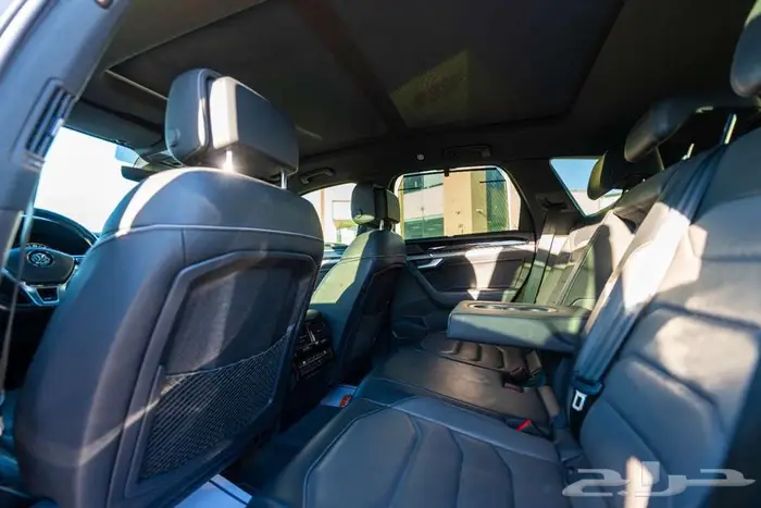 فولكس واجن R-LINE 2019 رمادي 9