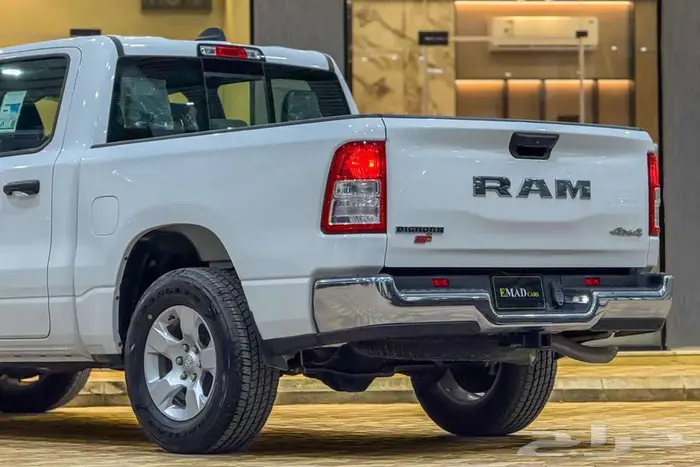 دودج رام BIGHORN 2023 ابيض سعودي 4