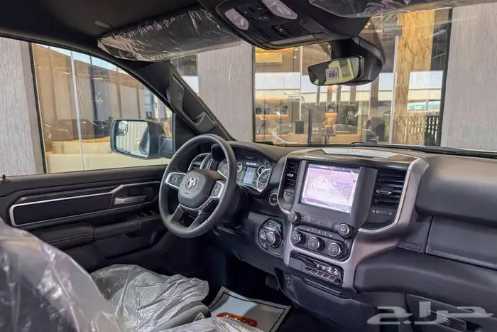 دودج رام BIGHORN 2023 ابيض سعودي 7