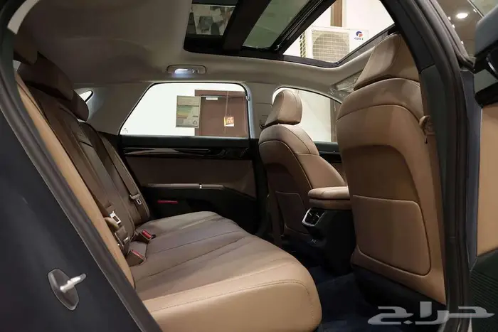 الأمان والفخامة معا  هيونداي ازيرا اكسكلوسف 2025 متوفرة الآن 5