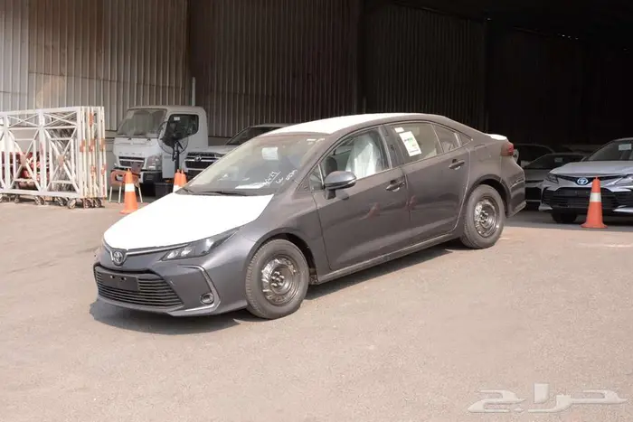 تويوتا كورولا 2025 ستاندر مكينة 2.0 بالنقد والتقسيط 1
