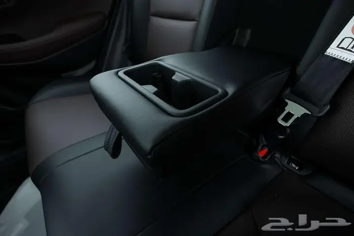 تويوتا اوربان كروز GLS فل 2026 اكتشف الأناقه و القوة 16