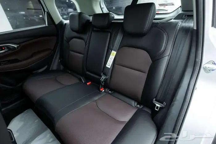 تويوتا اوربان كروز GLS فل 2026 اكتشف الأناقه و القوة 17