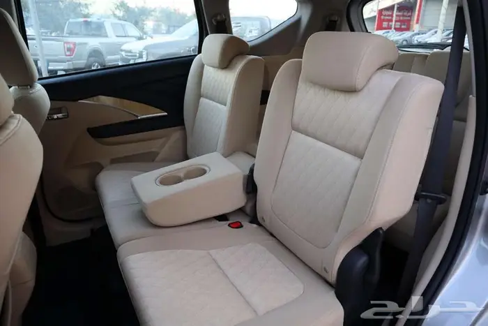 ميتسوبيشي اكسباندر 2025 9