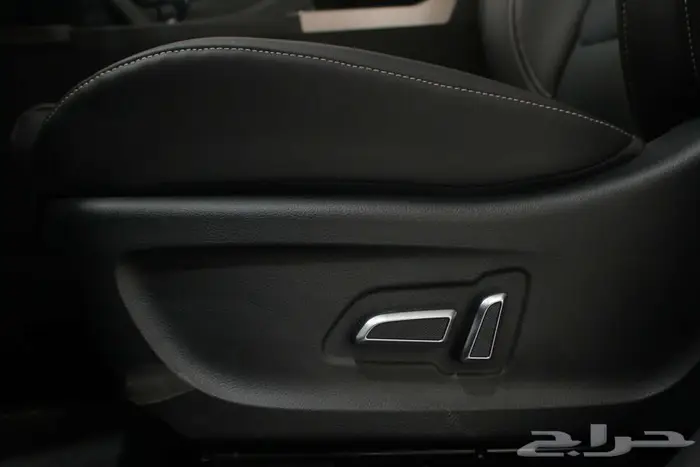 X70 جيتور لاكجيري 2025 12