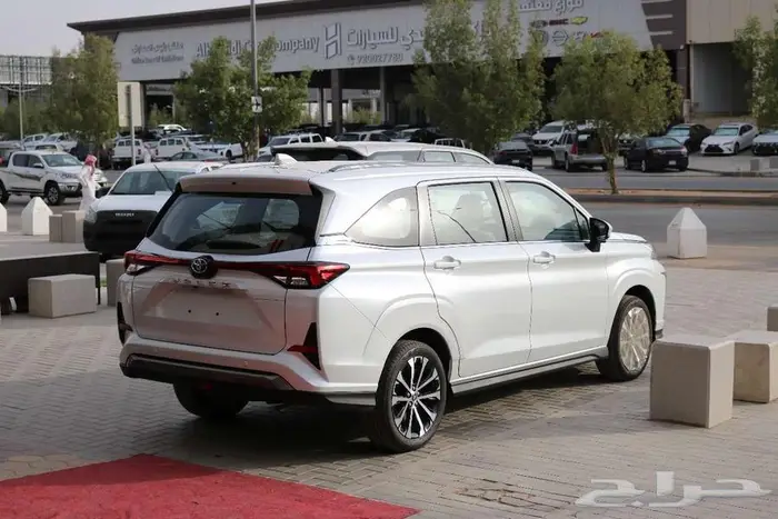 تويوتا فيلوز 2025 متوفر جميع الالوان عروض اقل هامش ربح 1.8 8