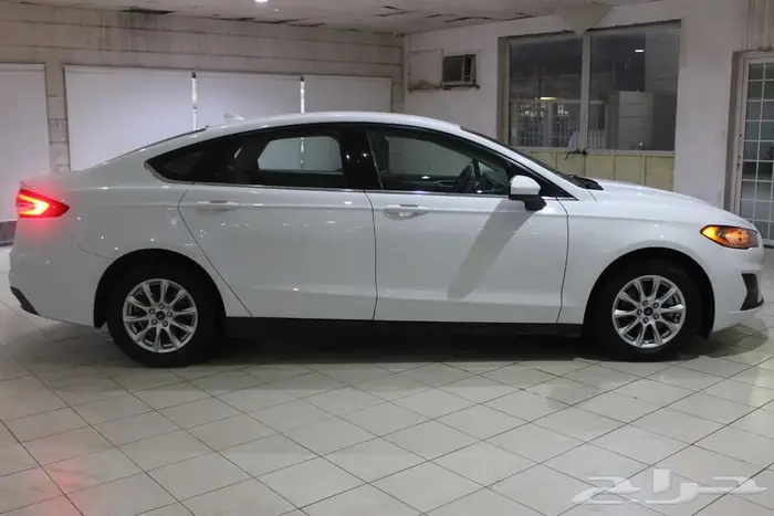 فيوجن 2020 ابيض بطاقة جمركية امريكي 10