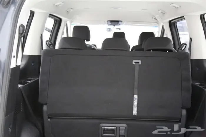 عرض علي هيونداي ستاريا 2025 9 مقاعد 4