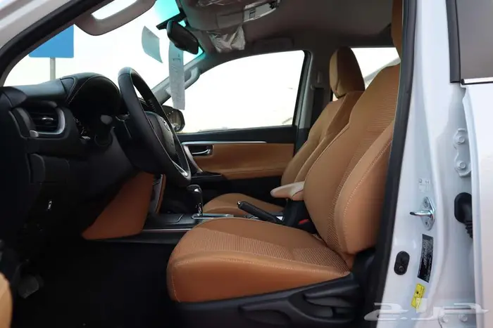 فورتشنر VX2 رادار و بدون رادار 2.8 ديزل 2024 سعودي 8