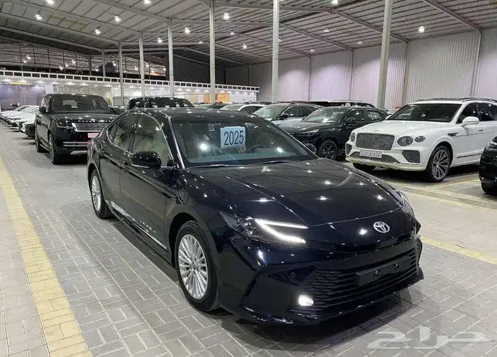 تويوتا كامري LE بنزين 2025 7