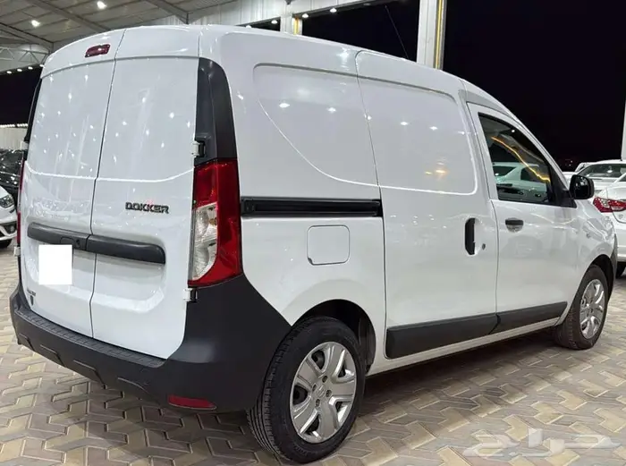 رينو دوكر فان بنزين 2021 3