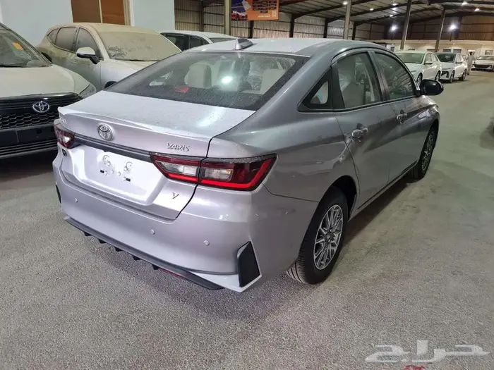 يارس 2026 ستاندر أبيض أو رمادي كاش وتمويل ميسر 12