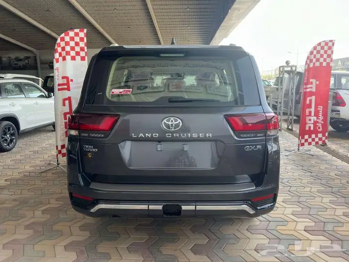 تويوتا لاندكروزر GXR L3 بنزين 2025 سعودي رصاصي 5