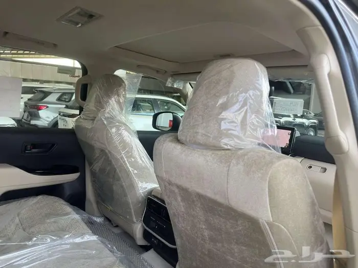 تويوتا لاندكروزر GXR L3 بنزين 2025 سعودي رصاصي 10