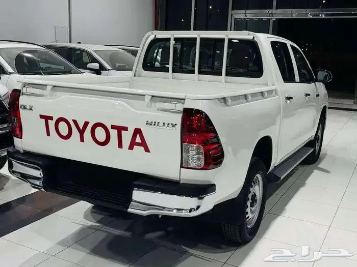 هايلوكس بريمي سلق 2025 بنزين 2.7 قير اتوماتيك دبل 4