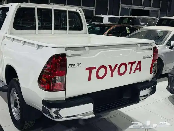 هايلوكس بريمي سلق 2025 بنزين 2.7 قير اتوماتيك دبل 3