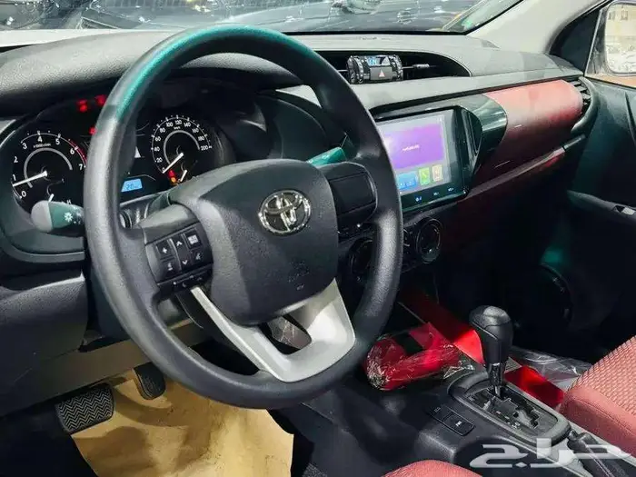 هايلوكس بريمي سلق 2025 بنزين 2.7 قير اتوماتيك دبل 15