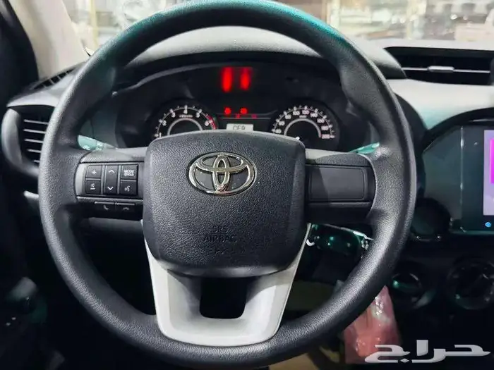 هايلوكس بريمي سلق 2025 بنزين 2.7 قير اتوماتيك دبل 16