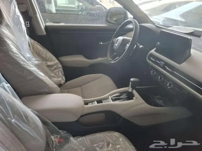 هوندا ZR-V ستاندر LX موديل 2024 عرض خاص 4