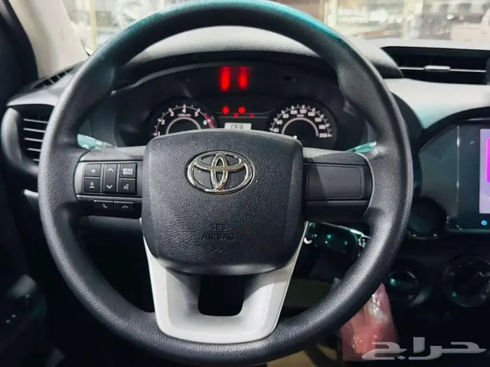 هايلوكس بريمي سلق 2025 بنزين دبل2.7 قير اتوماتيك 12