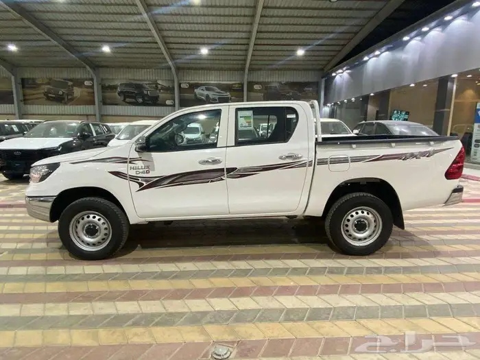 اقساط   تويوتا هايلوكس سلق غمارتين دبل 2025 قير عادى 2