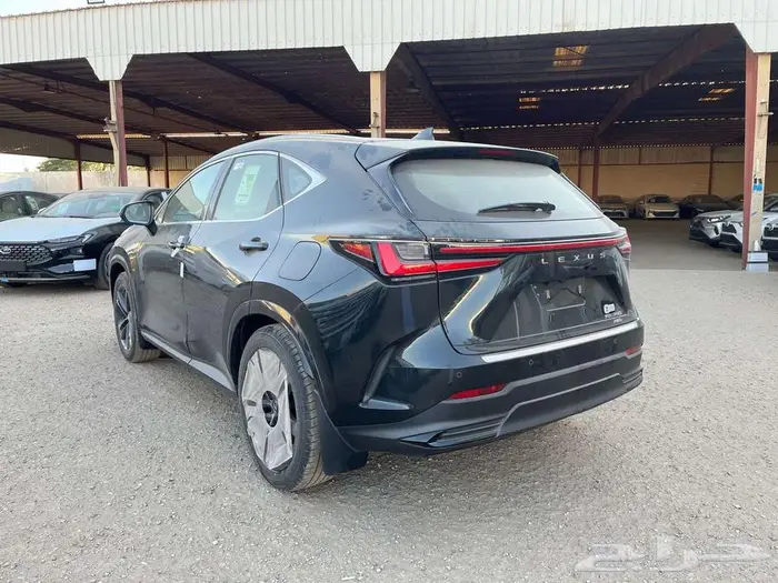 لكزس NX350 AA 2025 نقد وتقسيط 3