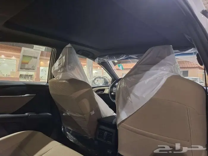 تويوتا كامري LE HEV هايبرد 2025 10