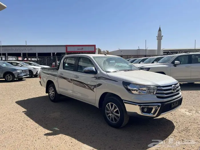 هايلوكس GLX 2 غمارتين 2025 نقد وتقسيط 1