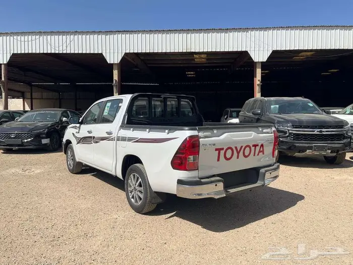 هايلوكس GLX 2 غمارتين 2025 نقد وتقسيط 3