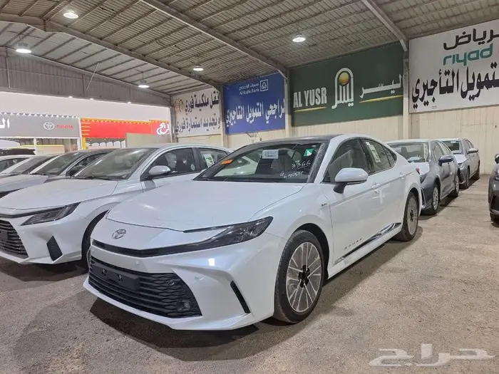 تويوتا كامري LE HEV هايبرد 2025 2