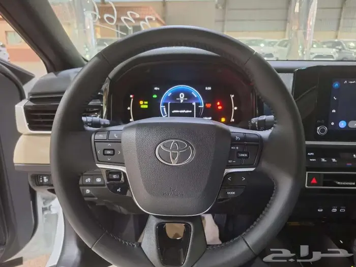 تويوتا كامري LE HEV هايبرد 2025 8