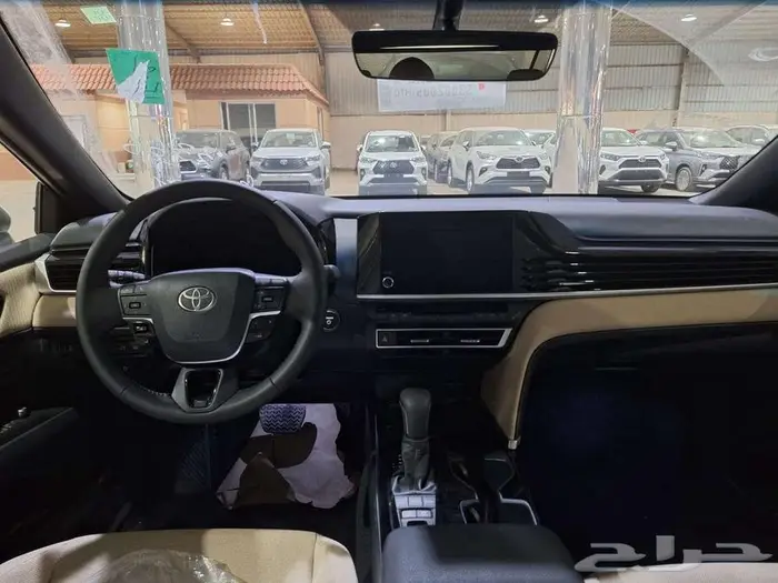 تويوتا كامري LE HEV هايبرد 2025 9