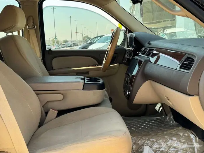 جمس يوكن XL طويل 2014 عداد 250 الف كم وارد الجميح 8