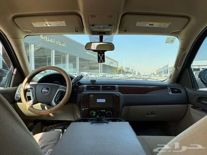 جمس يوكن XL طويل 2014 عداد 250 الف كم وارد الجميح 6