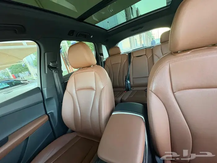 للبيع أودي Q7 موديل 2022 1