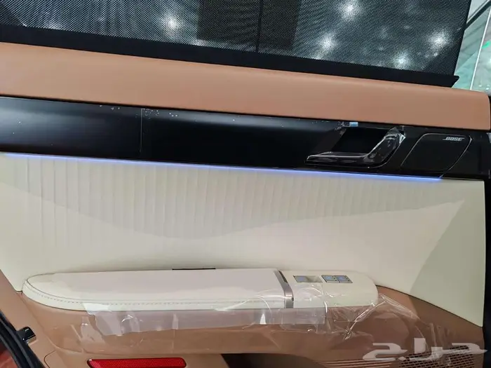 هيونداي ازيرا كاليجرافي 2025 30