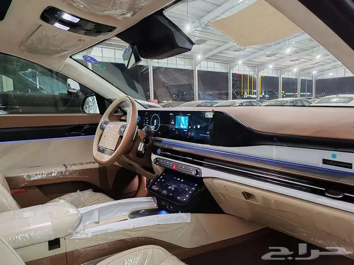 هيونداي ازيرا كاليجرافي 2025 15