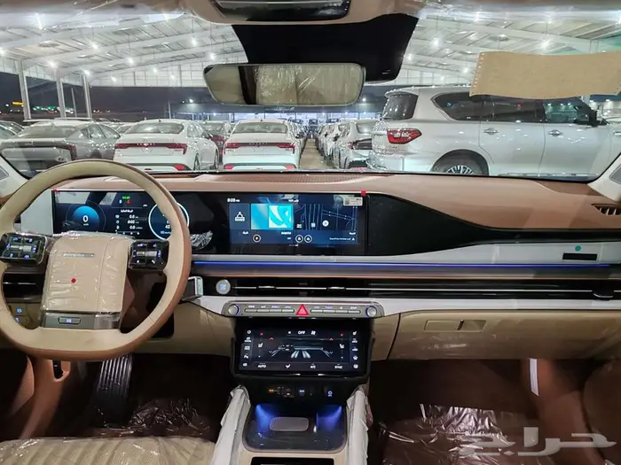 هيونداي ازيرا كاليجرافي 2025 28