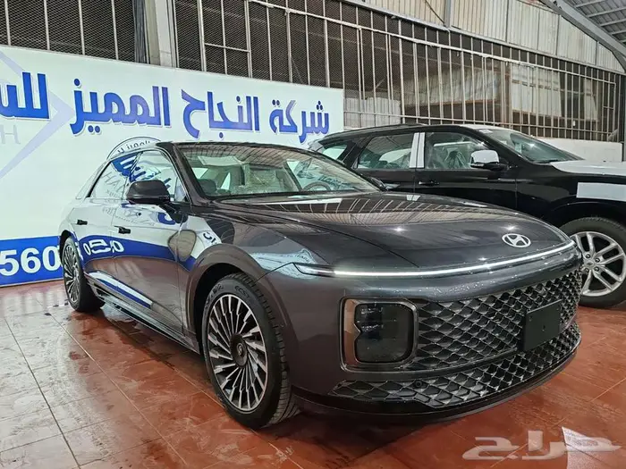 هيونداي ازيرا كاليجرافي 2025 2