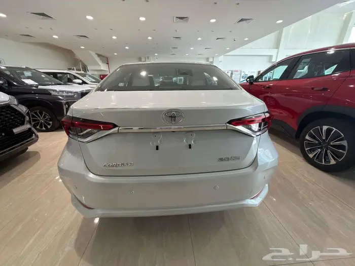 تويوتا كورولا استاندر طيس 2.0 2025 6