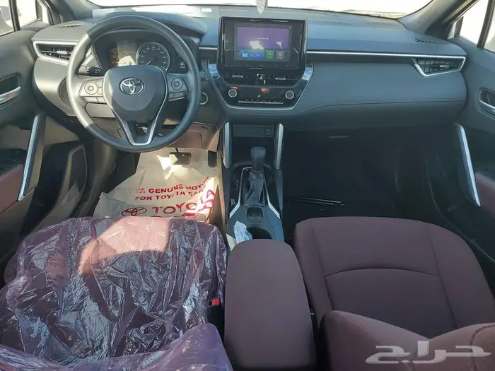 تويوتا كورولا كروس XLE نص فل 2025 سعودي 5