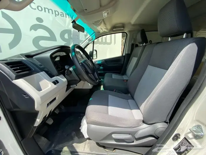 تويوتا هايس باص بضاعة موديل 2019 8